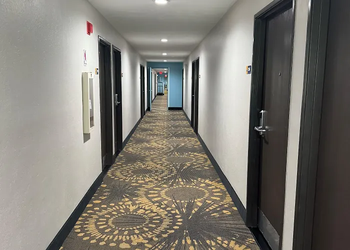 Days By Wyndham 2*