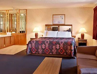 Days By Wyndham Hotel 2*
